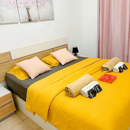 Apartament Residencial La Pineda & Anet